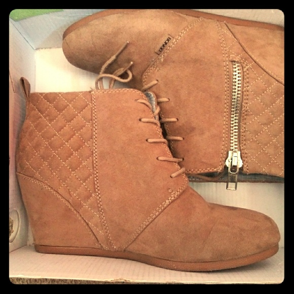 bongo wedge booties
